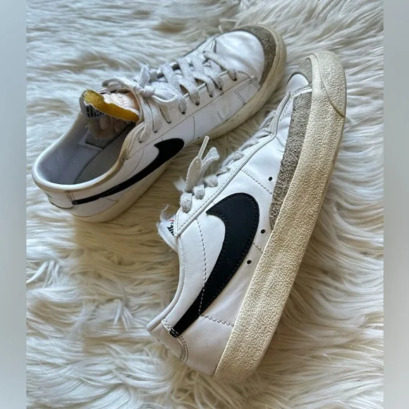 Mens’ Nike Blazer Low 77 Vintage sneakers - Picture 3 of 15